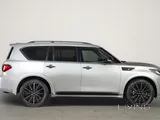 INFINITI QX80 (2023)